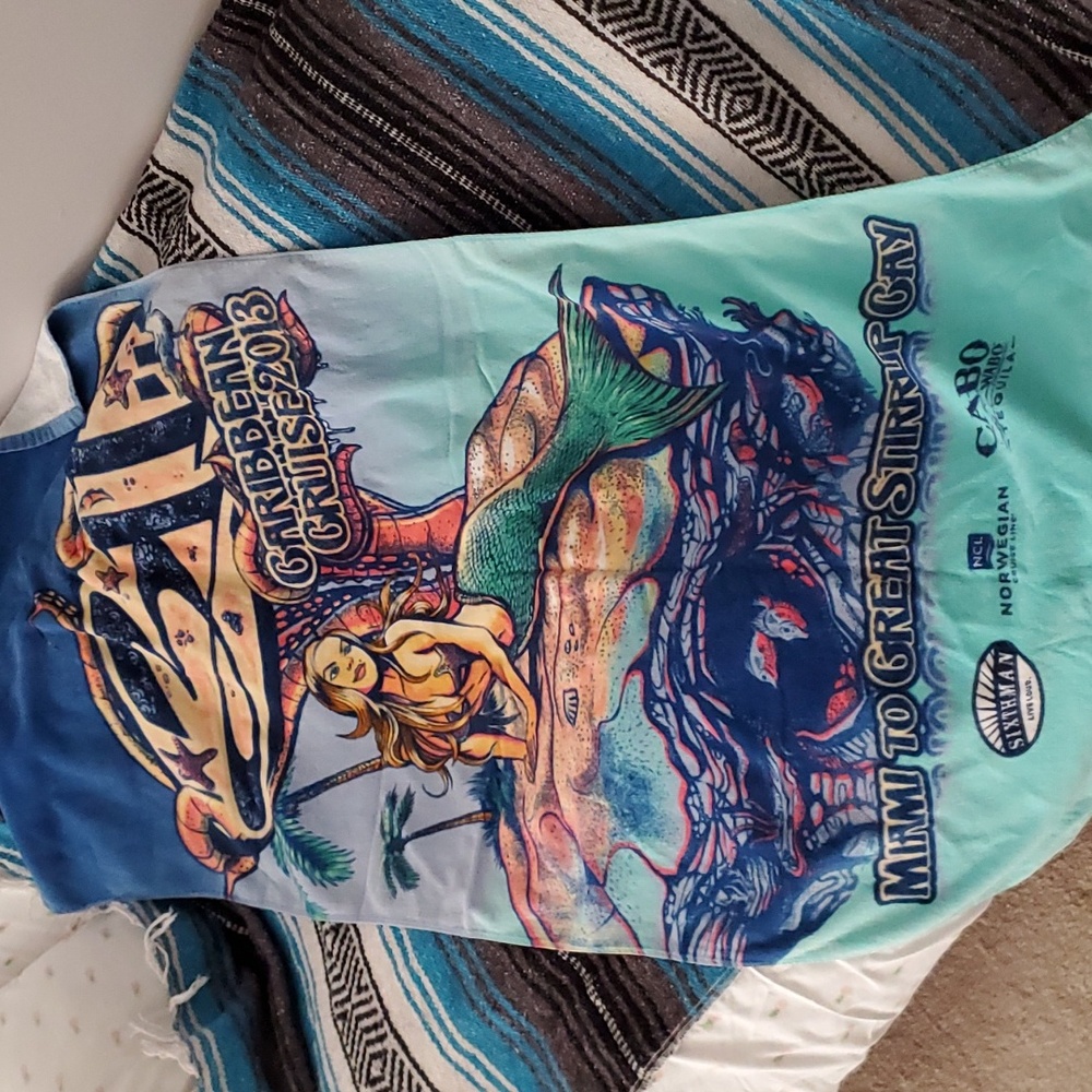 311 Cruise Beach Towel *RARE & LIKE NEW*